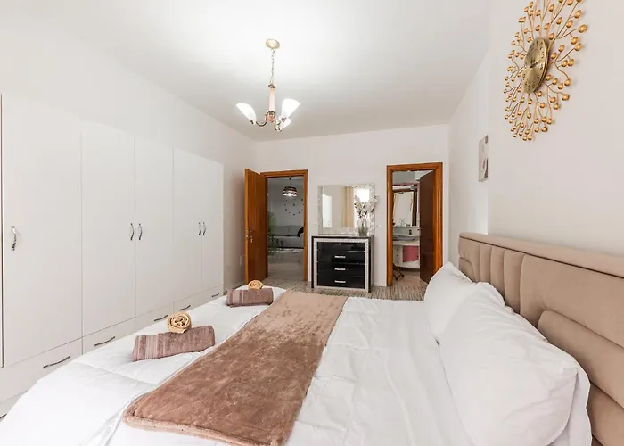 Ef Sunshine 3 Bedrooms Full Sea View