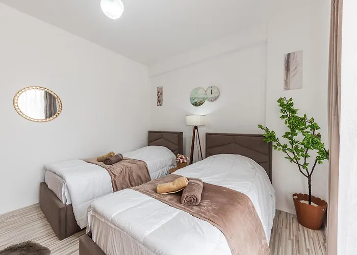 Ef Sunshine 3 Bedrooms Full Sea View Apartment *